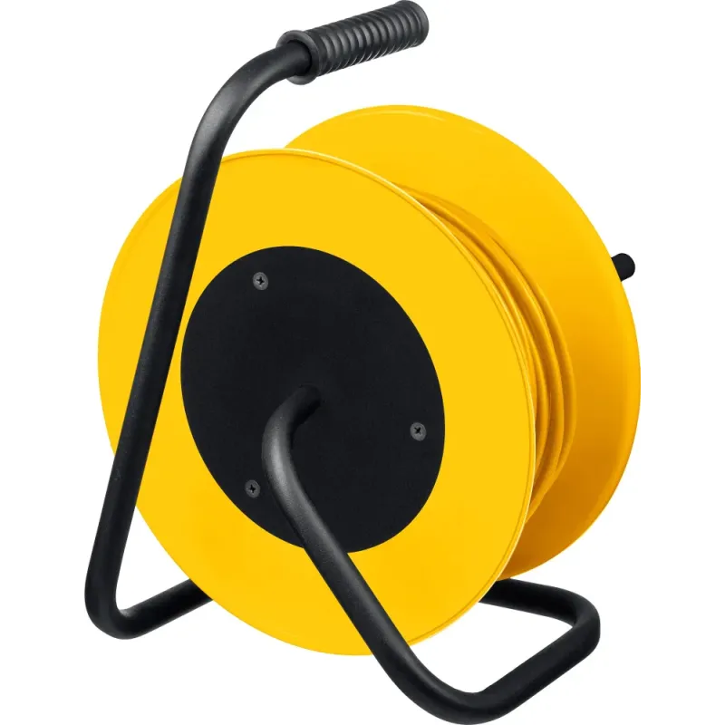 STAYER M-315, ПВС, 3 x 1.5 мм2, 20 м, 3500 Вт, силовой удлинитель на катушке (55078-20)