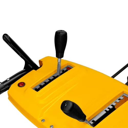 Снегоуборщик бензиновый SBM 610S PRO, 212cc, эл.старт, фара, обогрев Denzel