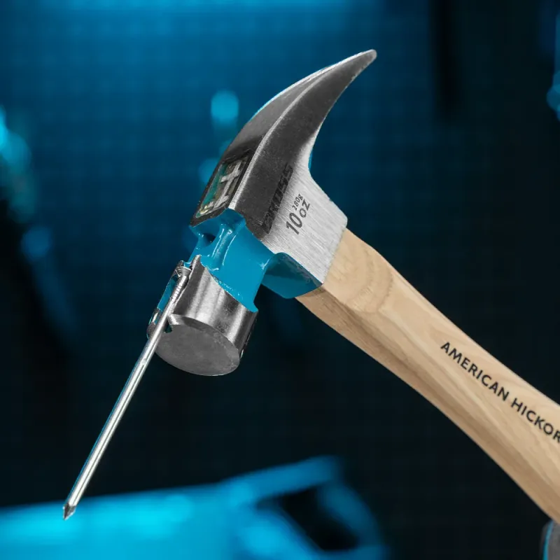 Молоток-гвоздодер,280 г, угол 75, магнит, обрезиненная рукоятка AMERICAN HICKORY  GROSS
