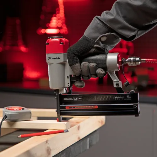 Нейлер-степлер пневматический 2 в 1, гвозди 18GA длина 10-50 мм, скобы 18GA длина 25-40 Matrix