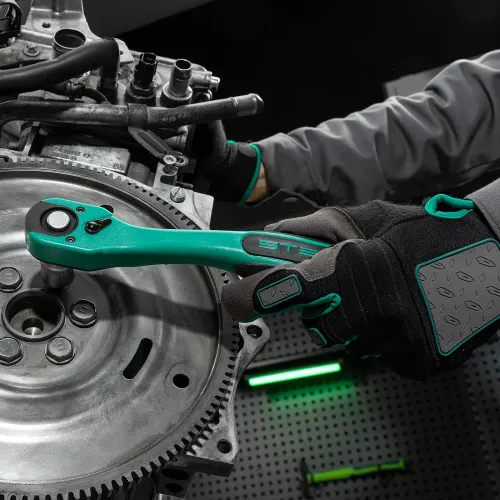 Набор инструментов 1/2", 1/4", CrV, 12 гранные головки, пластиковый кейс, 82 предмета Stels