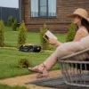 Робот-газонокосилка Grass Master 1000, ультразвуковой датчик, 3 Ач, LCD дисплей, Wi-Fi Denzel